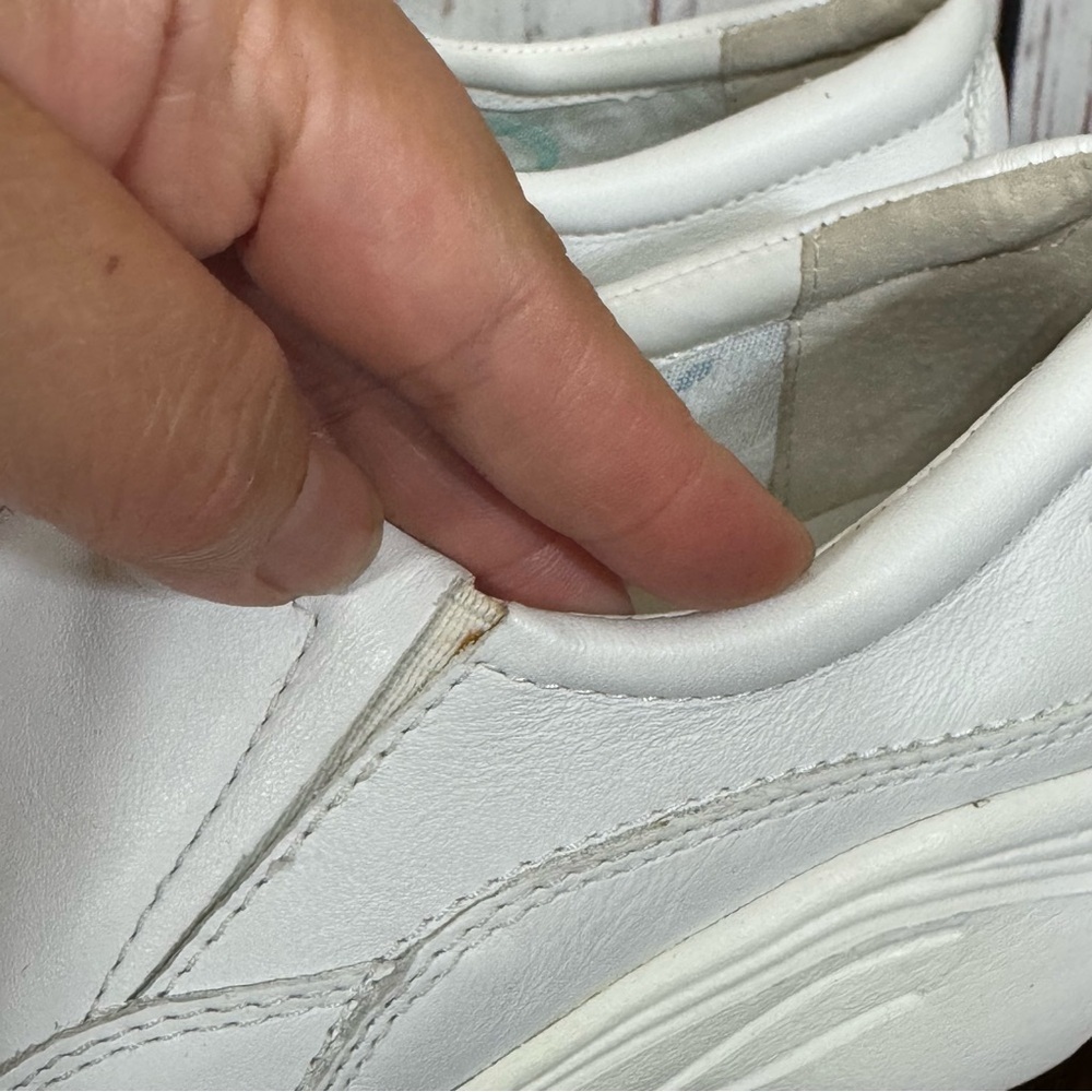 Nurse Mates White Sneakers size 6 EUC - Picture 10 of 14
